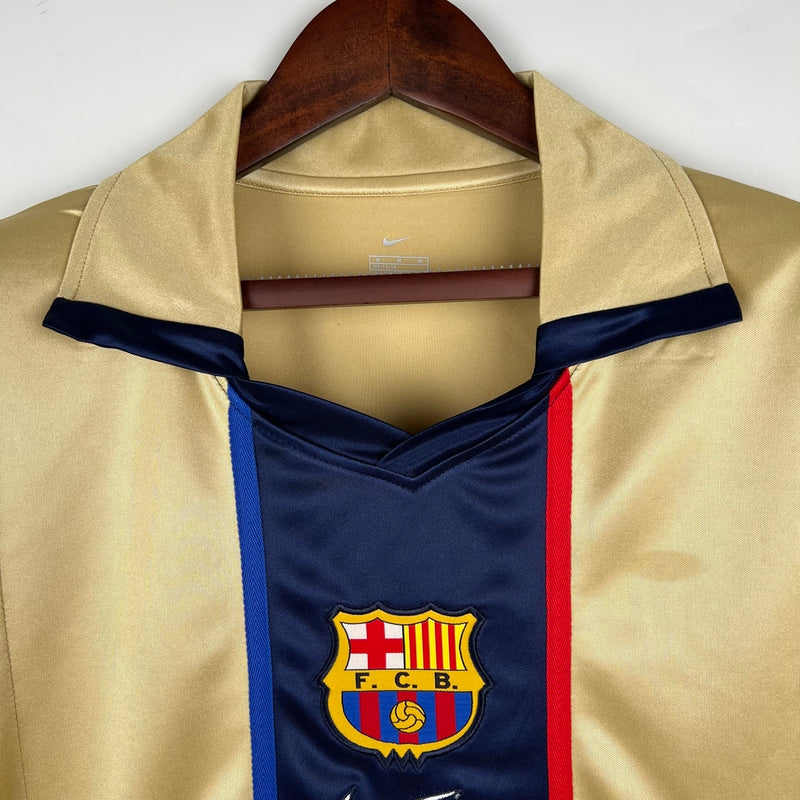 Camisa Retrô Barcelona Away 02/03 - Masculina - Modelo Torcedor - Dourada