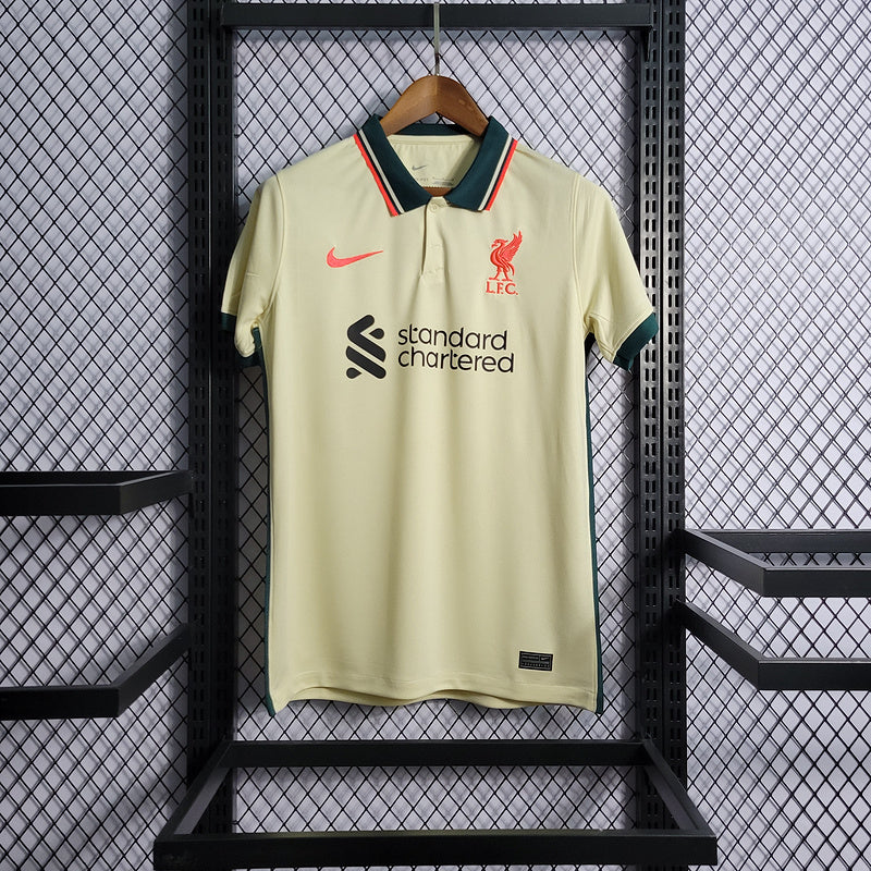 Liverpool 21-22 away 