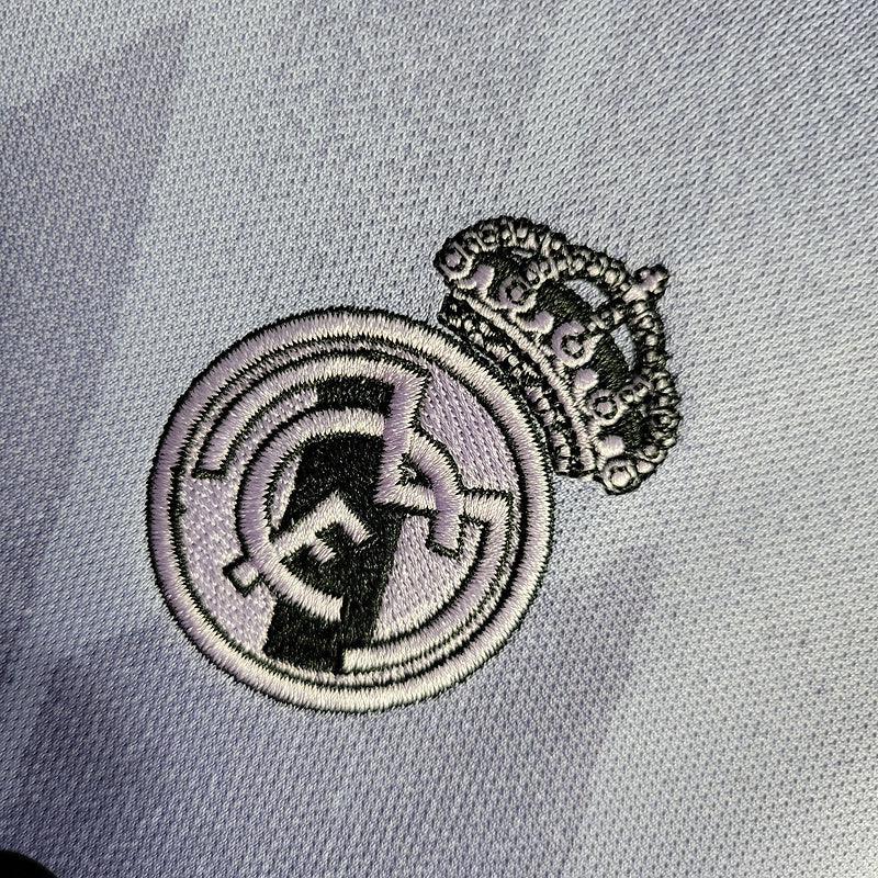 Real Madrid 22-23 Women away 